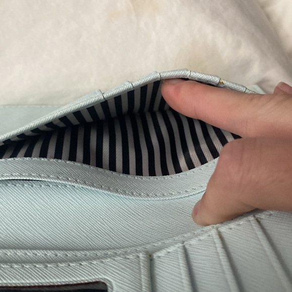 SOLD OUT KATE SPADE
Jackson Street Stacy Wallet In Misty Mist
$128 - Picture 13 of 15
